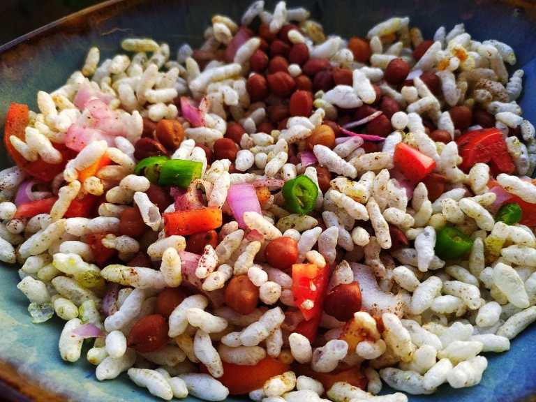 10 Indian Breakfast Ideas for Hypertension - puffed rice with nuts and salad