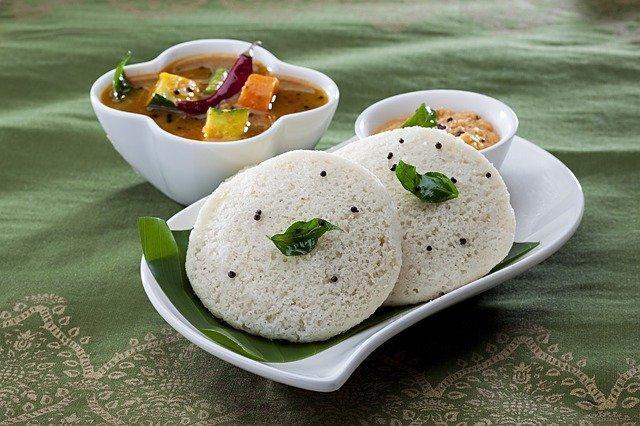 Step by step guide on Indian diet for diabetes: Idli with samber and chutney is good for diabetes